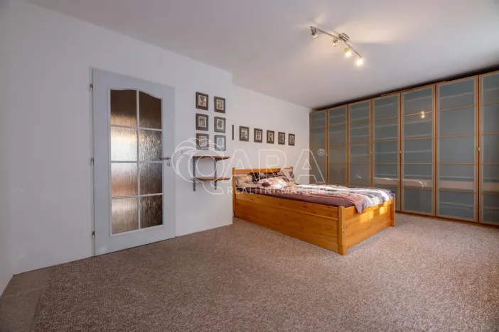 Pronájem bytu 2+kk, Praha - Lhotka, Jílovská, 61 m2