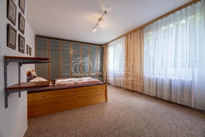 Pronájem bytu 2+kk, Praha - Lhotka, Jílovská, 61 m2