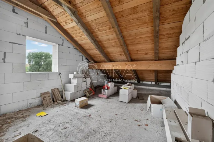 Prodej vícegeneračního domu, Lišany, Za rybníkem, 170 m2