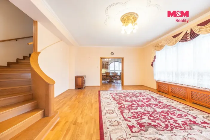 Prodej rodinného domu, Uherské Hradiště, U Stadionu, 300 m2