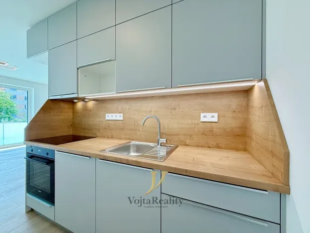 Pronájem bytu 2+kk, Olomouc, Třída Jiřího Pelikána, 44 m2