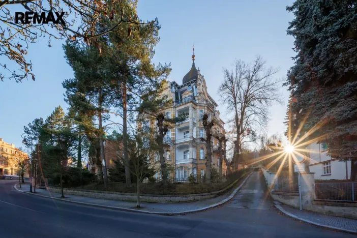 Prodej bytu 2+kk, Karlovy Vary, Krále Jiřího, 49 m2