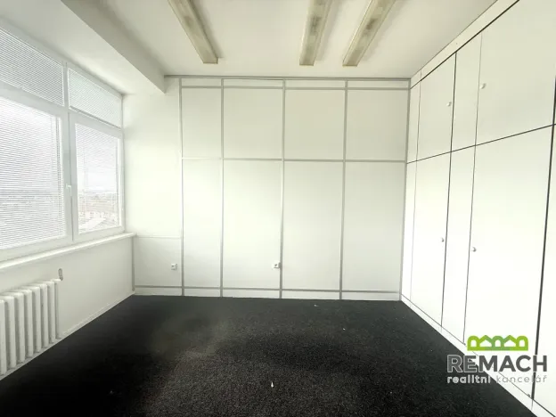 Pronájem obchodního prostoru, Staré Město, Luční čtvrť, 20 m2