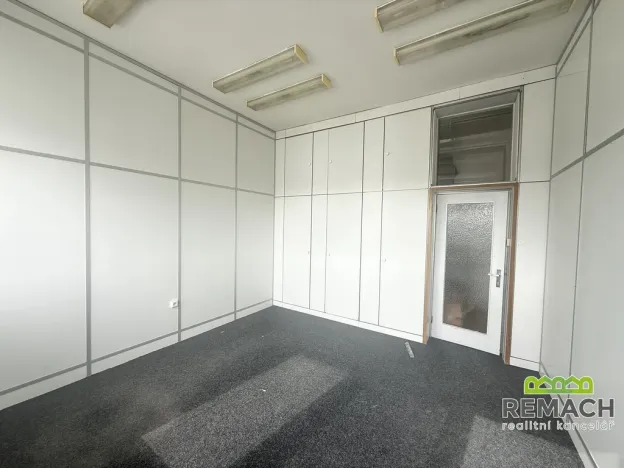 Pronájem obchodního prostoru, Staré Město, Luční čtvrť, 20 m2