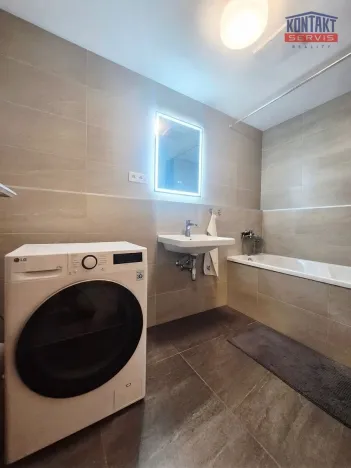 Pronájem bytu 2+kk, České Budějovice, Vrbenská, 83 m2