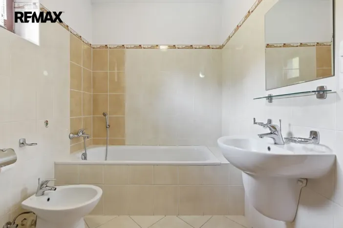 Prodej rodinného domu, Karlovy Vary, Za Motelem, 137 m2