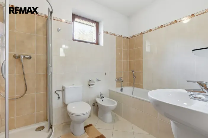 Prodej rodinného domu, Karlovy Vary, Za Motelem, 137 m2