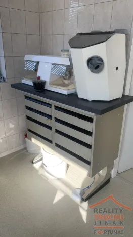 Pronájem obchodního prostoru, Havlíčkův Brod, U Šlapanky, 30 m2