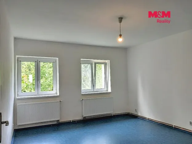 Pronájem bytu 2+1, Dalovice, Zámecká, 73 m2