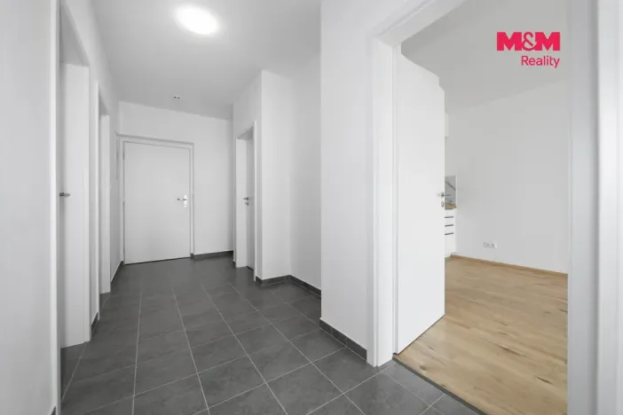 Pronájem bytu 2+kk, Plzeň, Safírová, 66 m2