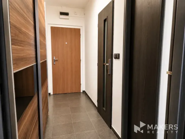 Pronájem bytu 2+kk, Praha - Hloubětín, Slévačská, 54 m2