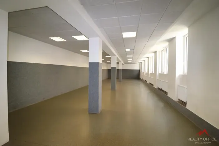 Pronájem komerční nemovitosti, Děčín - Děčín IV-Podmokly, Mírové nám., 373 m2