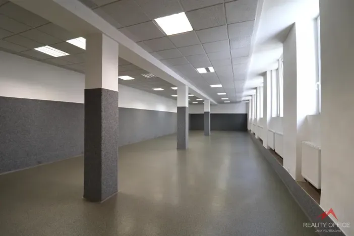 Pronájem komerční nemovitosti, Děčín - Děčín IV-Podmokly, Mírové nám., 373 m2