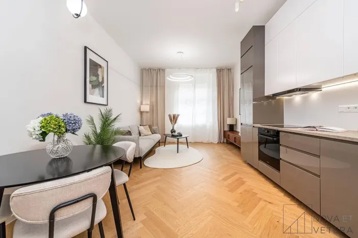Prodej bytu 2+kk, Praha - Holešovice, Dělnická, 51 m2
