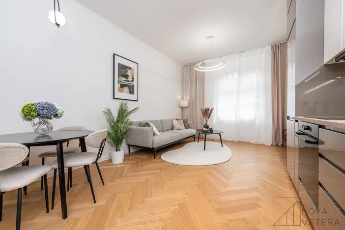 Prodej bytu 2+kk, Praha - Holešovice, Dělnická, 51 m2
