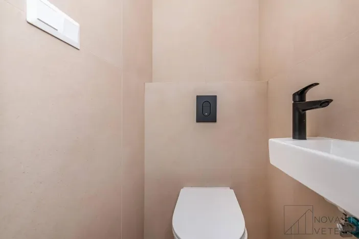 Prodej bytu 2+kk, Praha - Holešovice, Dělnická, 51 m2