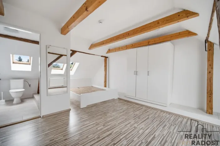 Pronájem bytu 2+kk, Pardubice, Dašická, 54 m2