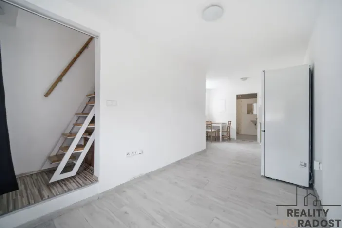 Pronájem bytu 2+kk, Pardubice, Dašická, 54 m2