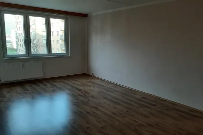 Pronájem bytu 2+1, Louny, nám. Petra Obrovce, 68 m2