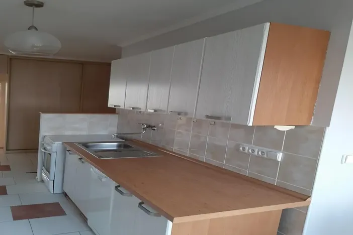 Pronájem bytu 2+1, Louny, nám. Petra Obrovce, 68 m2
