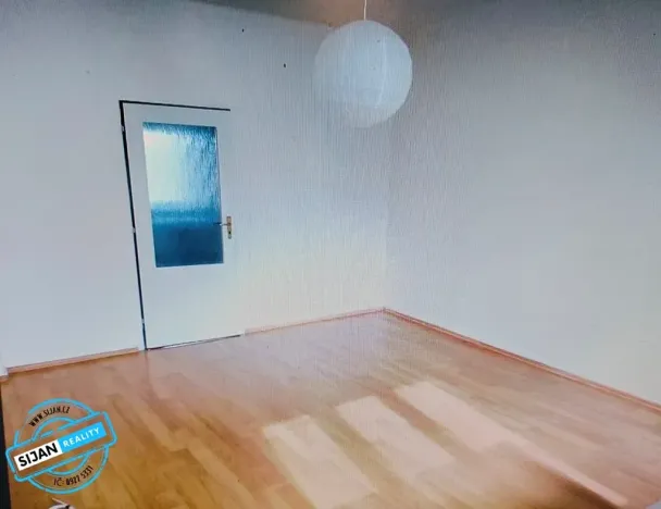 Pronájem bytu 2+1, Krnov, Petrovická, 56 m2