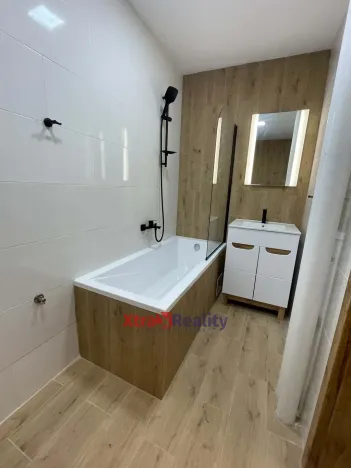 Pronájem bytu 2+kk, Litvínov, Valdštejnská, 50 m2
