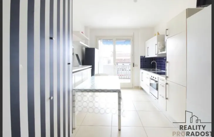 Prodej bytu 2+kk, Viale della Vittoria,Alba Adriatica,, 50 m2