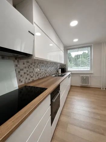 Pronájem bytu 3+kk, Praha - Bohnice, Toruňská, 71 m2
