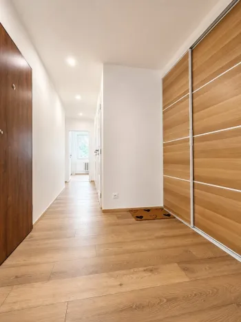 Pronájem bytu 3+kk, Praha - Bohnice, Toruňská, 71 m2