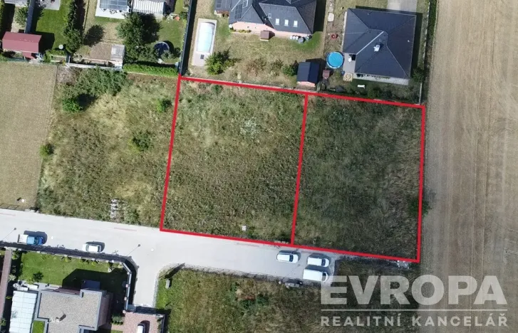 Prodej pozemku pro bydlení, Veleň, 902 m2