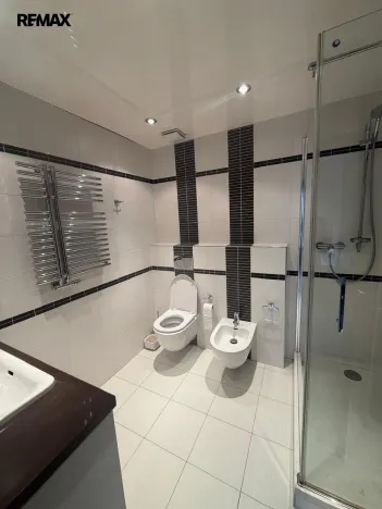 Pronájem bytu 2+kk, Karlovy Vary, Libušina, 46 m2