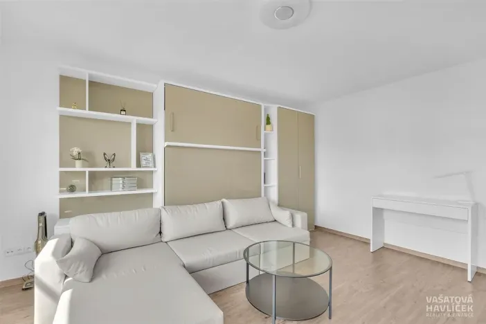 Pronájem bytu 1+kk, Hradec Králové - Slezské Předměstí, Markovická, 36 m2