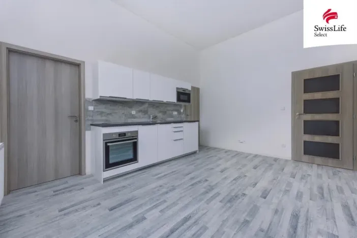 Pronájem bytu 2+kk, Pardubice, Nerudova, 30 m2