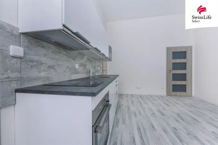 Pronájem bytu 2+kk, Pardubice, Nerudova, 30 m2