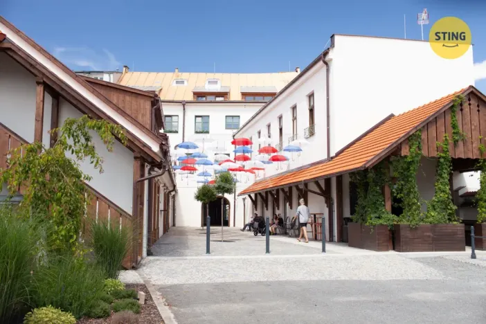 Pronájem obchodního prostoru, Žďár nad Sázavou, nám. Republiky, 58 m2