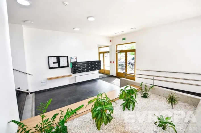 Prodej bytu 2+kk, Praha - Hloubětín, Laponská, 48 m2
