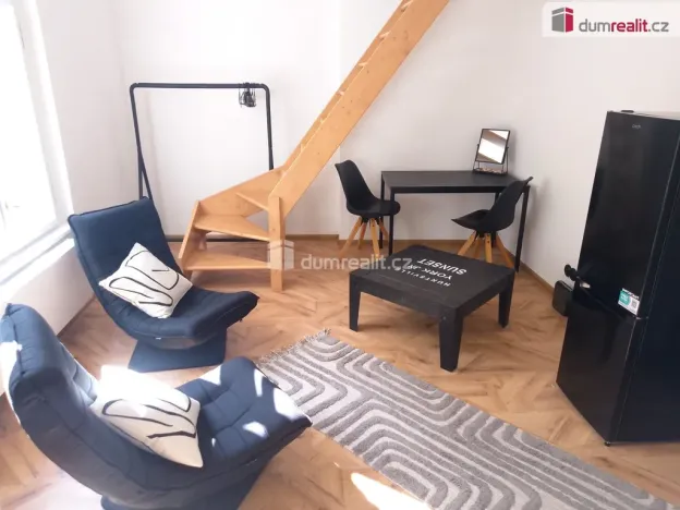 Pronájem bytu 2+kk, Karlovy Vary, Ondřejská, 33 m2