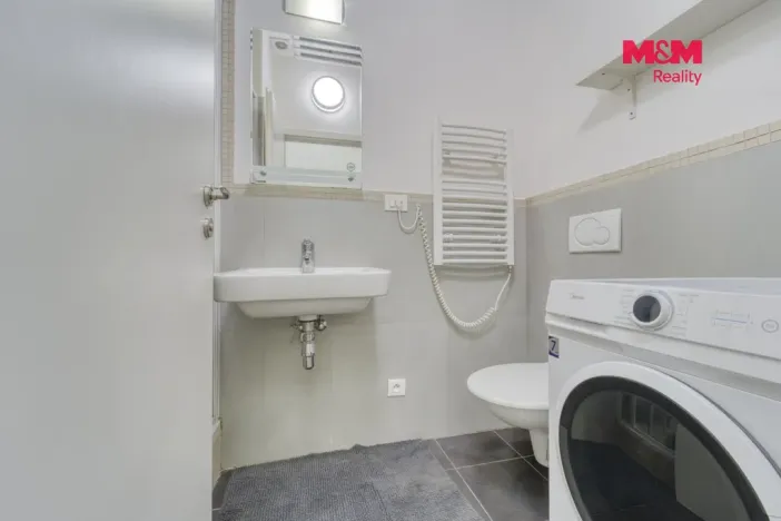 Prodej bytu 2+1, Praha - Košíře, Plzeňská, 63 m2