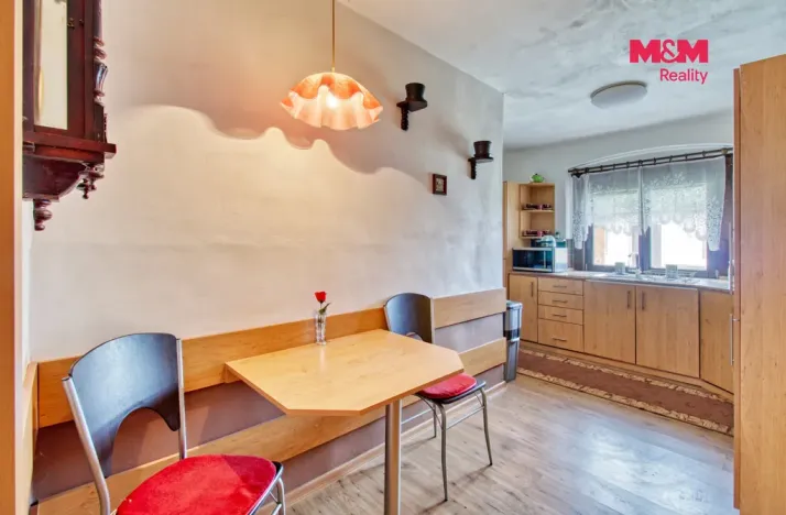 Prodej rodinného domu, Žatec, Kadaňská, 268 m2