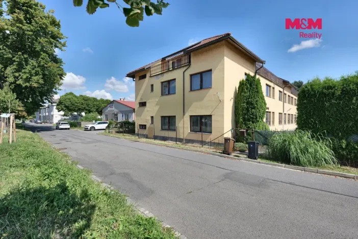 Prodej výrobních prostor, Kroměříž, Chelčického, 1414 m2
