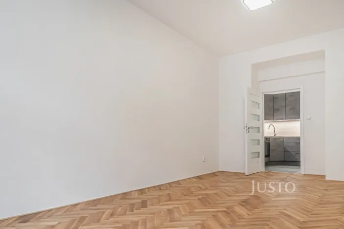 Pronájem bytu 1+1, Praha - Žižkov, Krásova, 32 m2