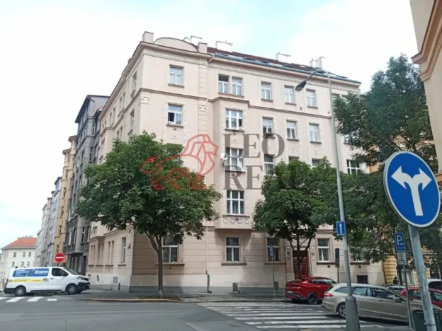 Pronájem skladu, Praha - Žižkov, Kubelíkova, 4 m2