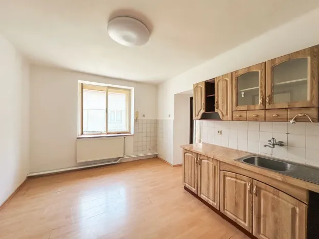 Pronájem bytu 2+1, Chlumec nad Cidlinou - Chlumec nad Cidlinou I, Klicperovo náměstí, 83 m2