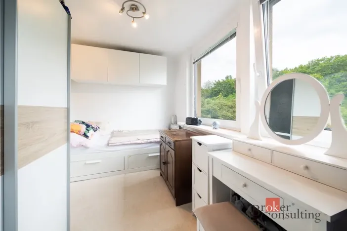 Pronájem bytu 1+kk, Praha - Střešovice, Na Petynce, 38 m2