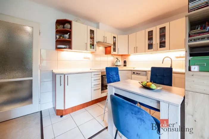 Pronájem bytu 1+kk, Praha - Střešovice, Na Petynce, 38 m2