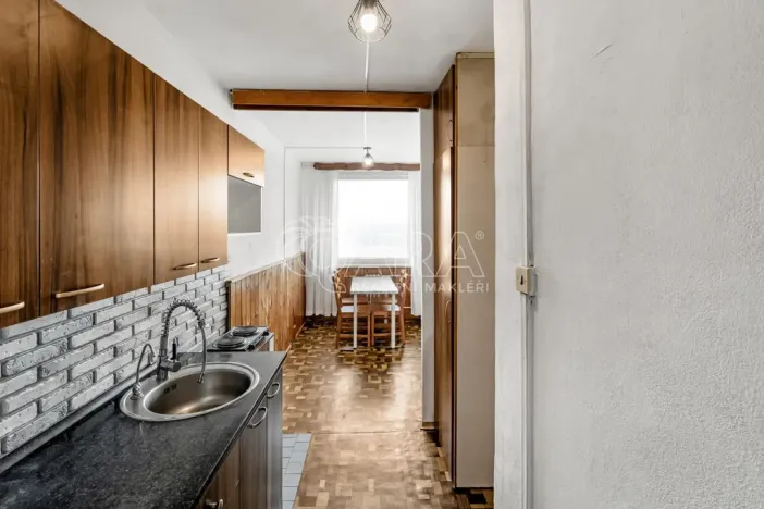 Prodej bytu 3+1, Praha - Petrovice, Rezlerova, 70 m2