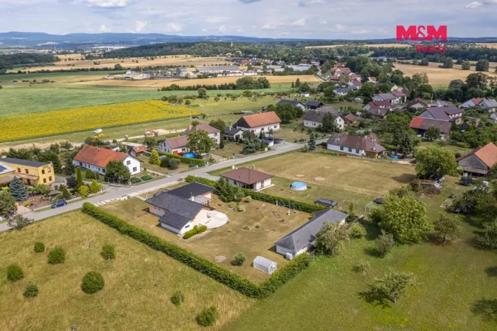 Prodej rodinného domu, Černíkovice, 280 m2