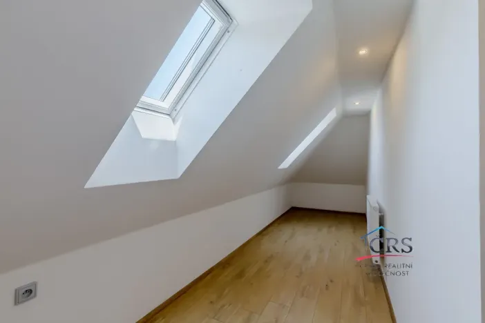 Prodej rodinného domu, Skorkov - Otradovice, 167 m2