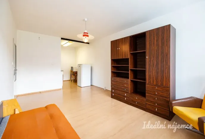Pronájem bytu 2+kk, Praha, Boháčova, 43 m2