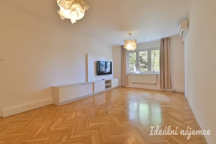 Pronájem bytu 3+1, Kuřim, Školní, 102 m2